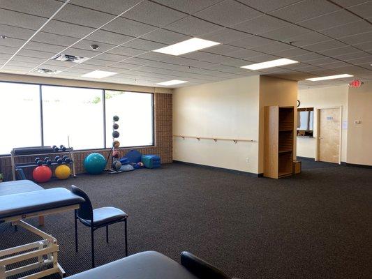 Professional Physical Therapy Dracut Interior 10