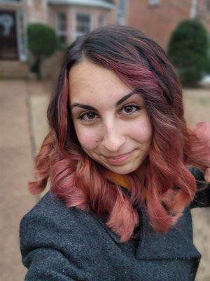 Rose gold hair (by Desiree Vargas) in natural lighting, giving a more accurate visual of the color.