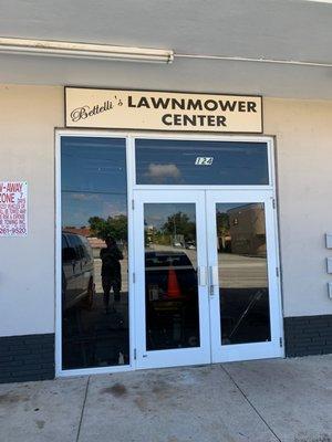 Bettelli's Lawnmower Center