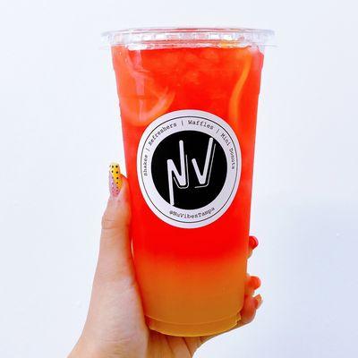 Regular Strawberry Lemonade Refresher