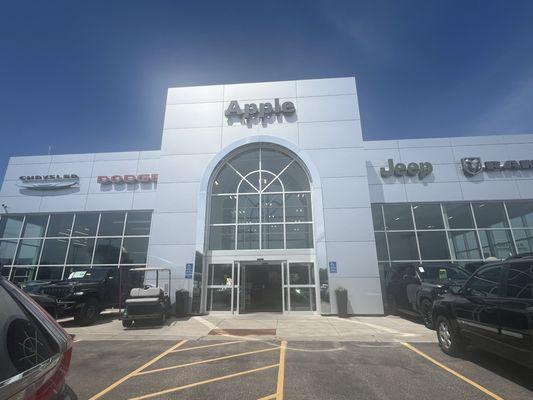 Apple Chrysler Dodge Jeep Ram