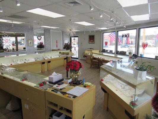 Shop fine jewelry at Rosina Jewelers of Chicopee, MA.