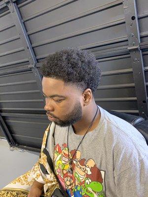 High Skin Taper W/Beard