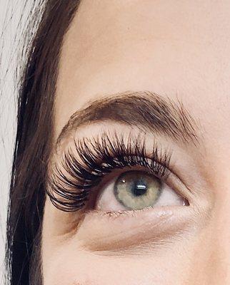 Hybrid Volume lashes