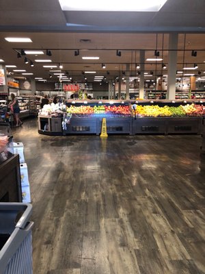 ShopRite Warwick NY. Fairly clean and remodeled.