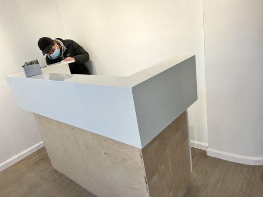 Installing Mable countertop