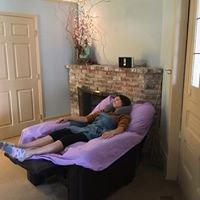 Comfortable recliners for your acupuncture sessions.