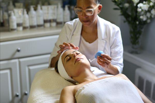 The Cupping Facial increases blood circulation and stimulates collagen and elastin production.