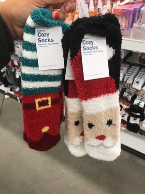 Cute fuzzy Christmas socks for only $1