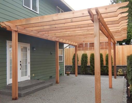 custom cedar pergola and privacy lattice