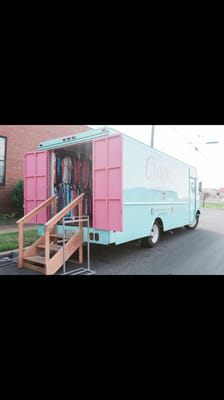 Claville Fashion Truck