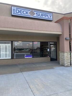 The Deck Supply Showroom in St Joseph is your one stop shop where we can help you get yoru Deck Done Right.