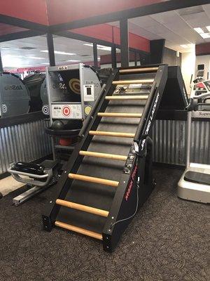 Jacobs ladder is an innovative cardio machine with ladder-type rings on a non-motorized continuous treadmills. Best workout ever