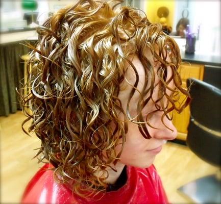 Yes, We do curly or wavy perms !