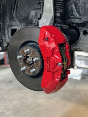 Range Rover calipers painted red