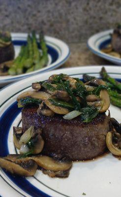 MANNING'S MEAT
8oz FILET MIGNON
ORDER ONLINE