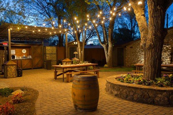 Primrose Inn Garden Courtyard event space. Perfect space for weddings, rehearsal dinners, and family reunions.