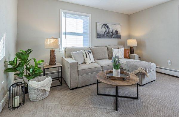 Home Staging by White Fence Homes, Inc.