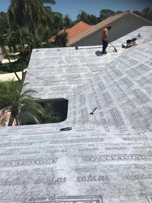 Roofers in Wellington, Pinewood roofing company, Top rated highly recommended roofers in Florida