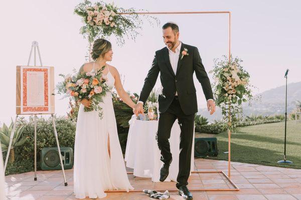 Gorgeous bouquet and boutonnière by Greta of Glasswing Floral