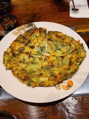 Haemul Pajeon (seafood and green onion pancake)