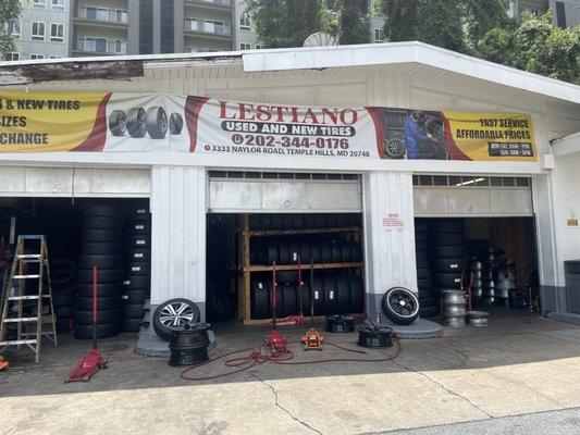 Tire shop and mechanic shop