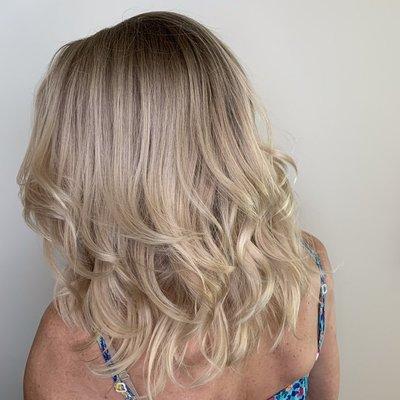 Beautiful blended Color melt and highlights