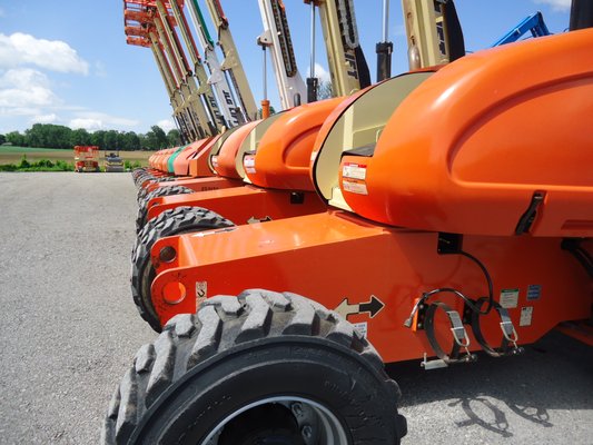 JLG & Genie Lifts for Sale and Rent