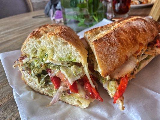 Chicken pesto grinder