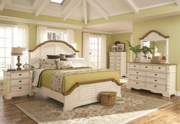 With design styles including casual, traditional and contemporary, Furniture Plaza offers a wide selection of bedroom furnishings for your h