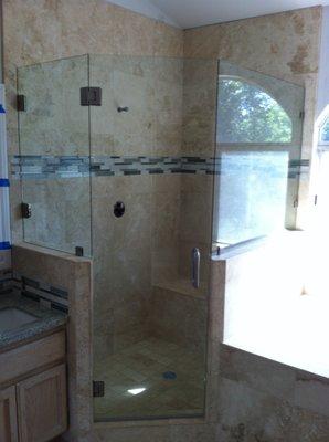 Frameless Shower