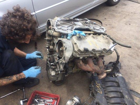 Replacement of timing belt kit and oil seals on 2004 Nissan maxima