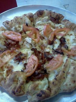 Chicken rancher pizza