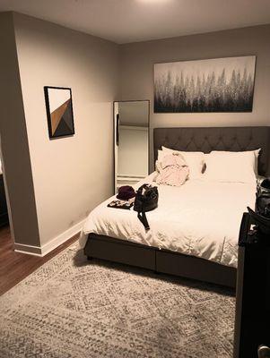 TINY BEDROOM SPACE