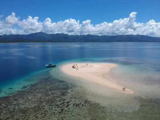 Fiji - excursion to a sandbar