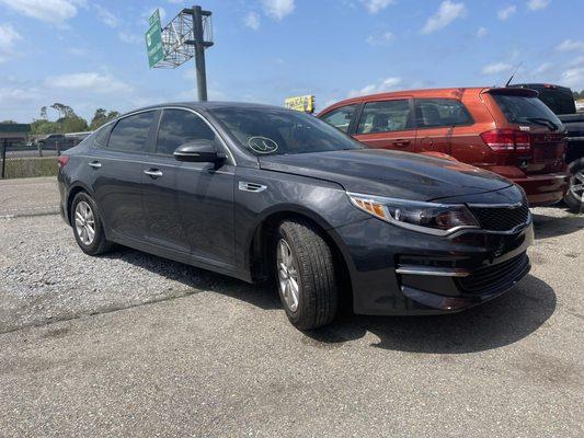 2017 KIA OPTIMA 7,500  DOWN LOW MONTHLY PAYMENTS NO CREDIT CHECKS STOP BY TODAY.