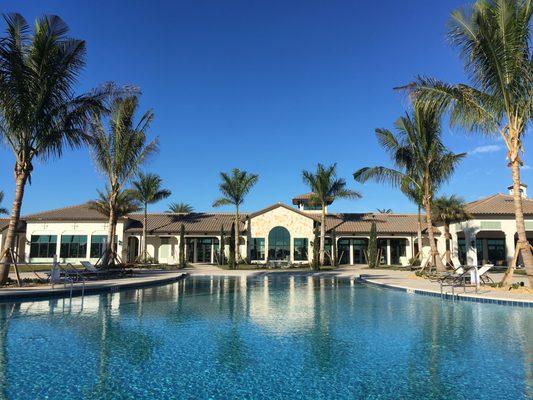 Toscana Isles in Venice, Florida clubhouse and pool