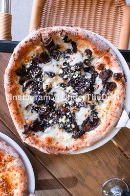 Funghi Pizza