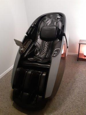 Hybrid Massage Lounger- 71 air bags, zero gravity