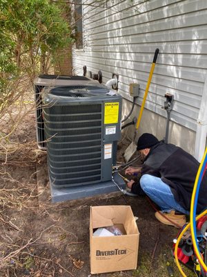 Just installed a new Goodman condenser for a long time customer.