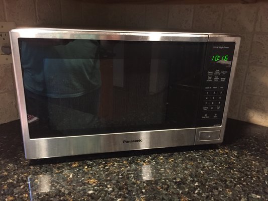 Have a microwave on the fritz? We repair them too! Panasonic, Samsung, Lg, Sharp, and many more! Give us a call!