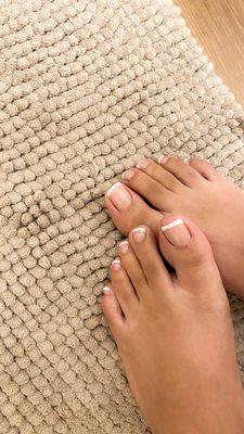 French Tip Shellac Pedicure