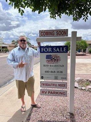 Rod The Realtor, with sign made by Fast Signs, Chandler.