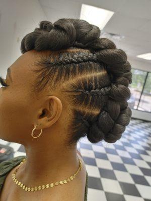 Natural hair style