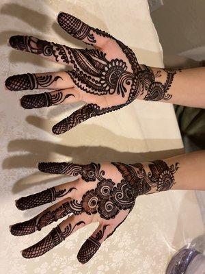 Henna art