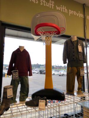 Super cute basketball hoop  for little ones!