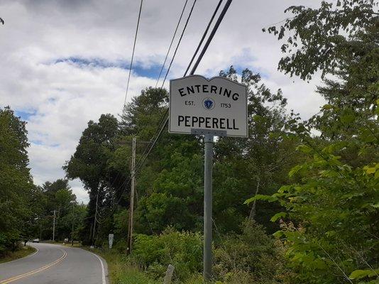 Entering Pepperell from Dunstable.