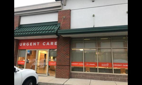 Hartford HealthCare-GoHealth Urgent Care Meriden, CT Location Entrance