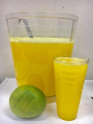 Agua fresca de mango