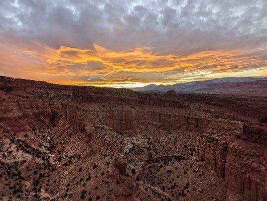 Goosenecks Overlook